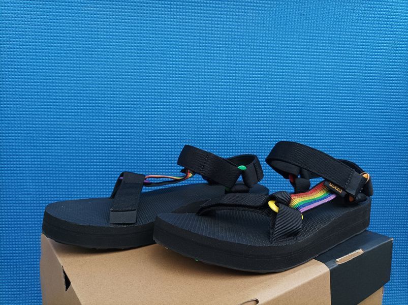 Босоніжки Teva Mid Universal Pride (42/27) Оригінал! 1122010 фото